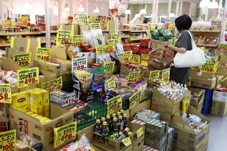 Japon Ev Hanımları Enflasyona Karşı