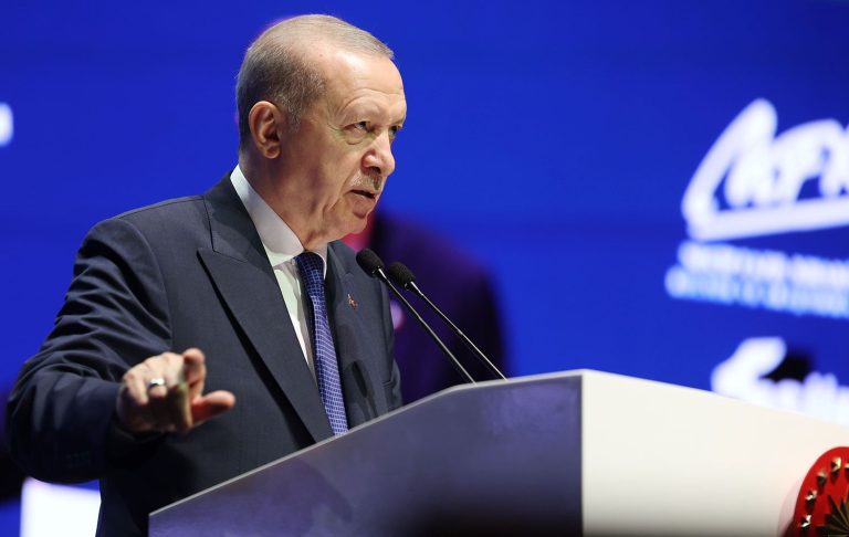 Erdoğan Dönemi Ekonomi Söylemleri ve Piyasa Tepkileri (2002–2025)