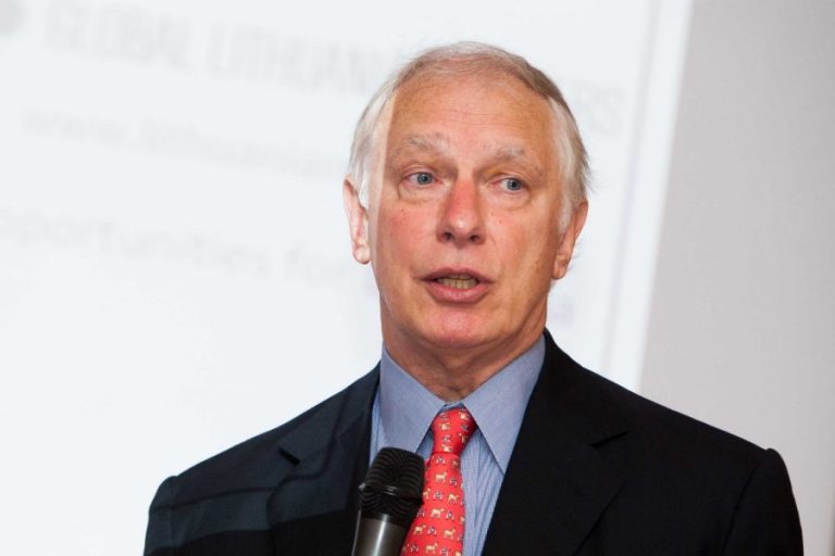 Doug Casey ve Gümüş: Paranın, Krizlerin ve Kıymetli Metallerin Kesiştiği Nokta