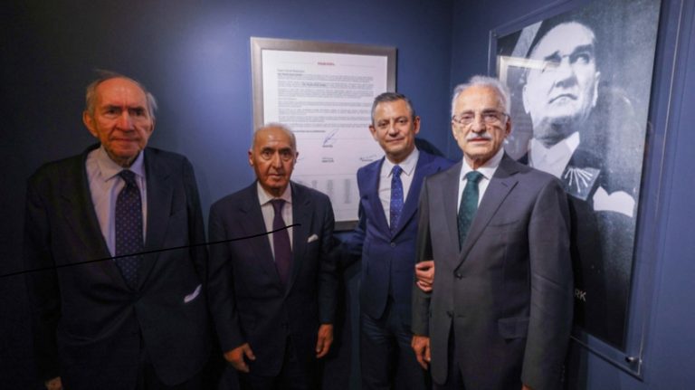CHP’de üç eski genel başkandan ortak açıklama