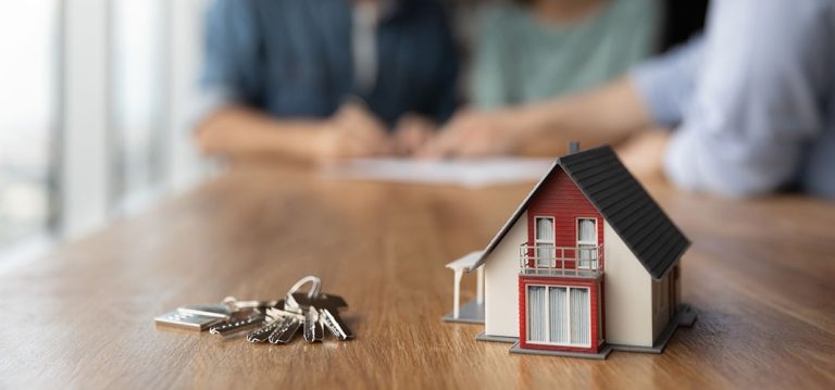 Hükümetten Emlak Vergisi Hamlesi: Vatandaşın Tepkisi Meclis Gündemine Taşınıyor