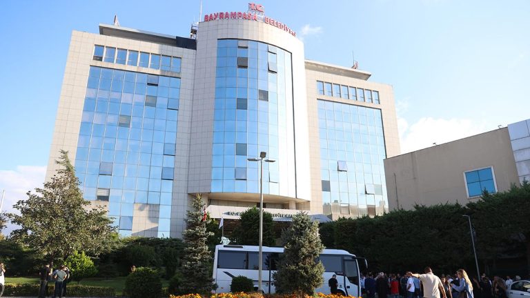 Bayrampaşa Belediyesi’nde Yolsuzluk Operasyonu: Başkan ve 47 Kişi Gözaltında